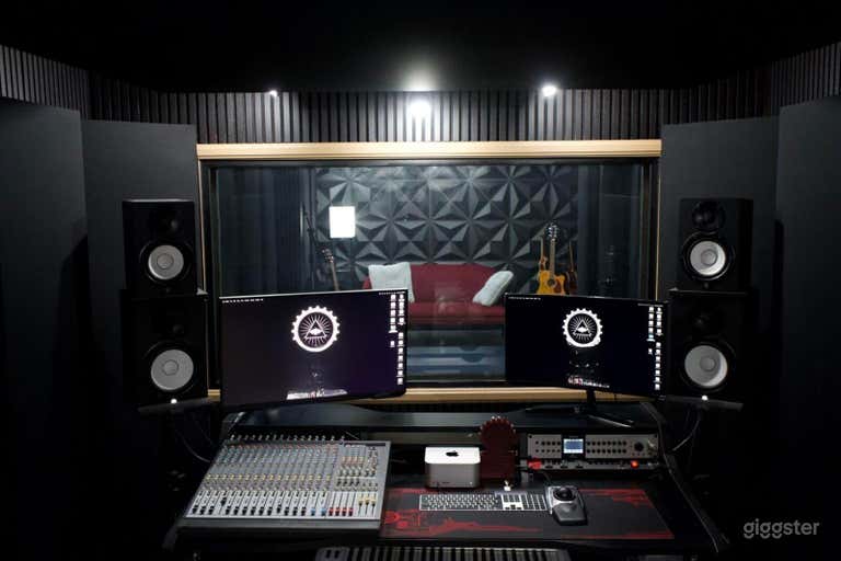  Studio di Registrazione Musicale / Creatori di Contenuti 