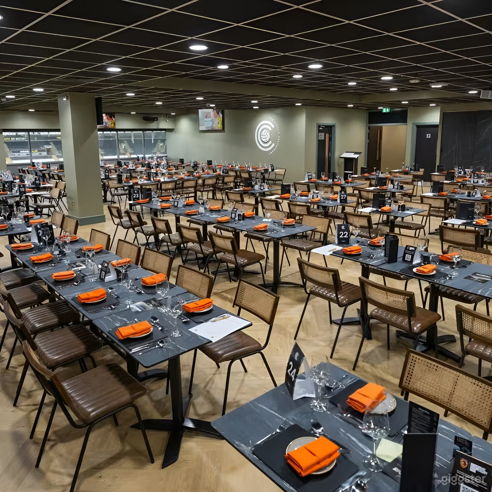 The Circle Restaurant Photo 2