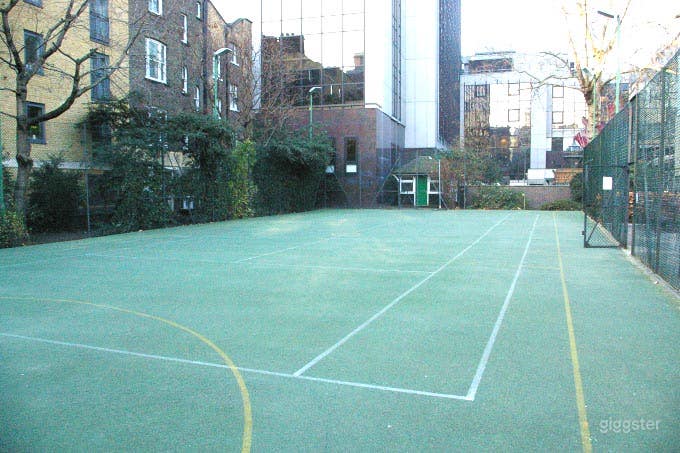 Sports Court in London marked for tennis &amp; netball Photo 2