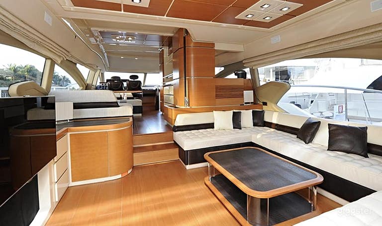  70' AZIMUT YACHT WITH JET SKI 