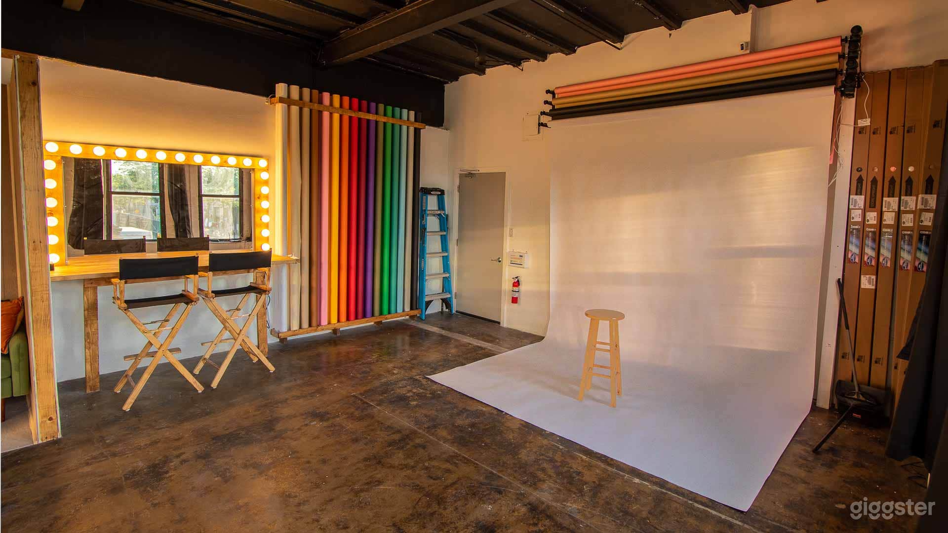 All Inclusive Multi Set Photo Studio Photo 2