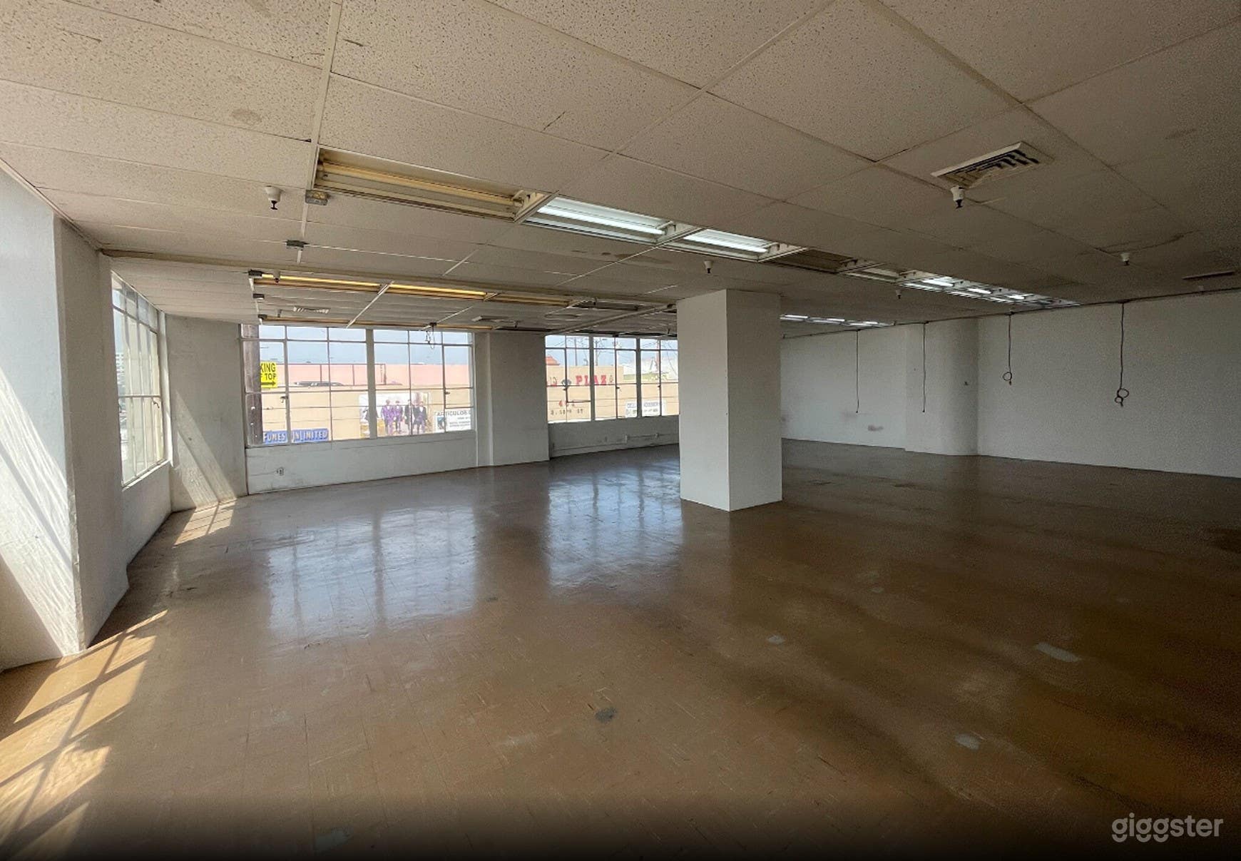 3,124 sq ft Ready Open Space Photo 4