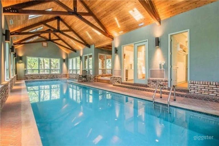  Hermosa Casa de Piscina Interior Personalizada 