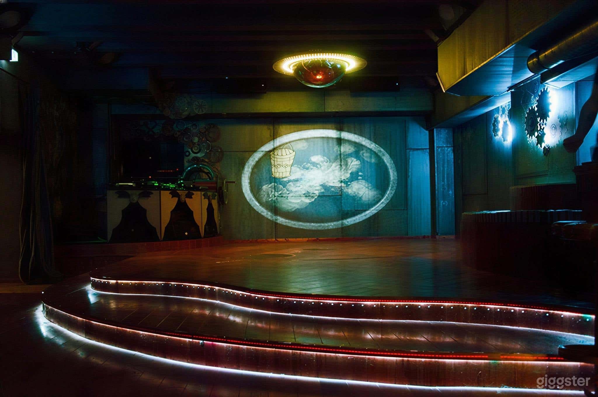 Eklektische Bar & Eventlocation mit Vintage-Charme Foto 4