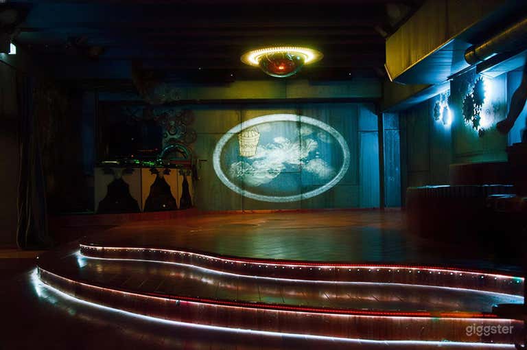  Eklektische Bar & Eventlocation mit Vintage-Charme 
