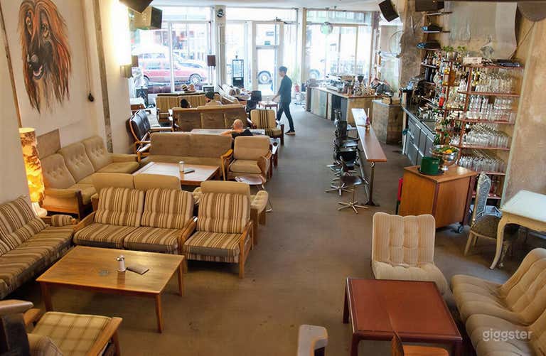  Eklektische Bar & Eventlocation mit Vintage-Charme 