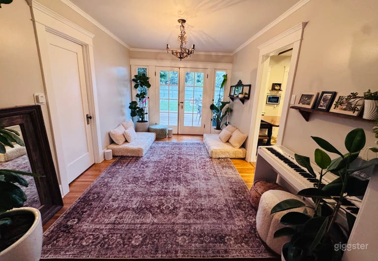  Culver Craftsman | Pickleball Court, Hot Tub, Guest House 