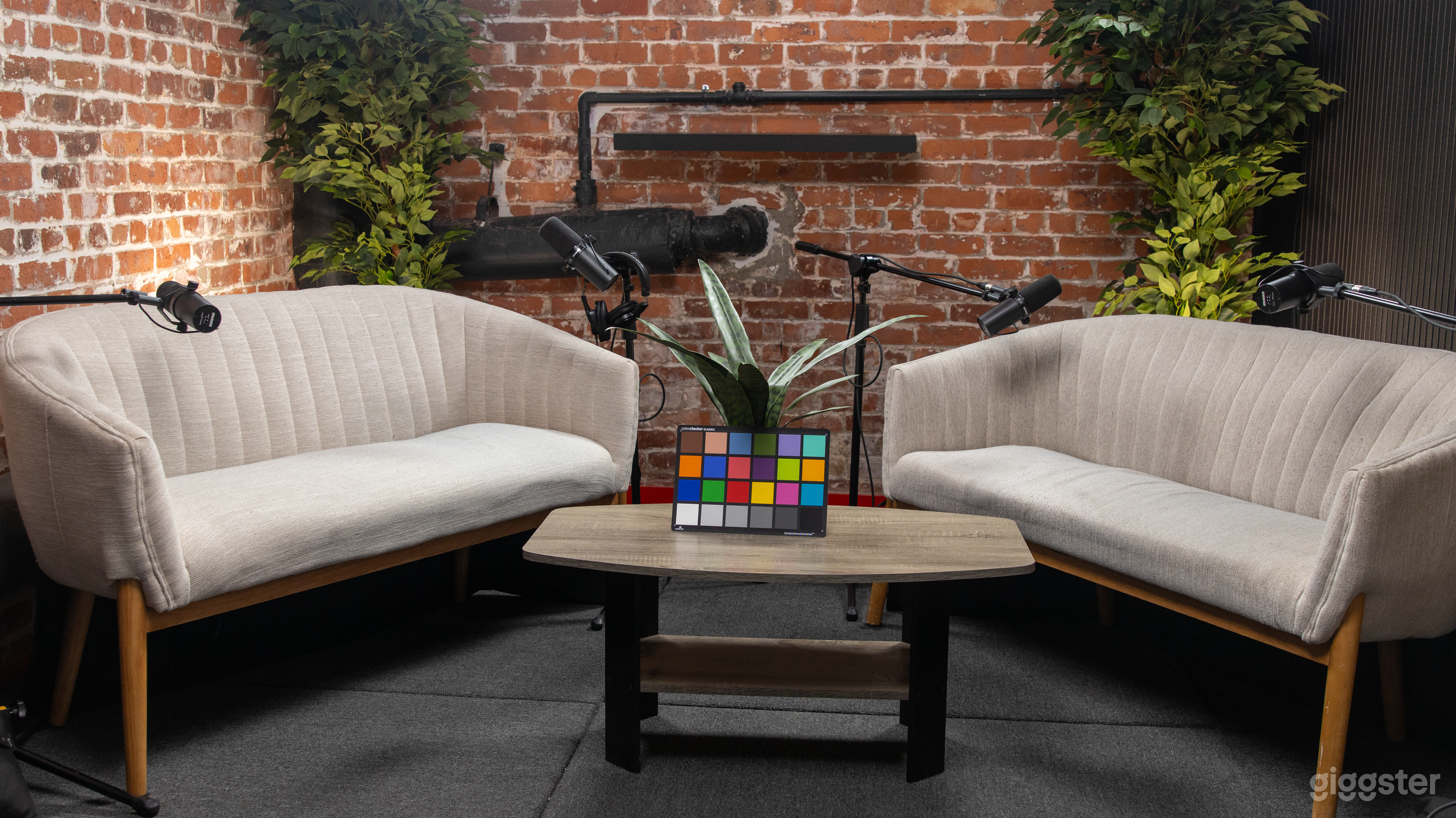 Video Podcast Studio Photo 1