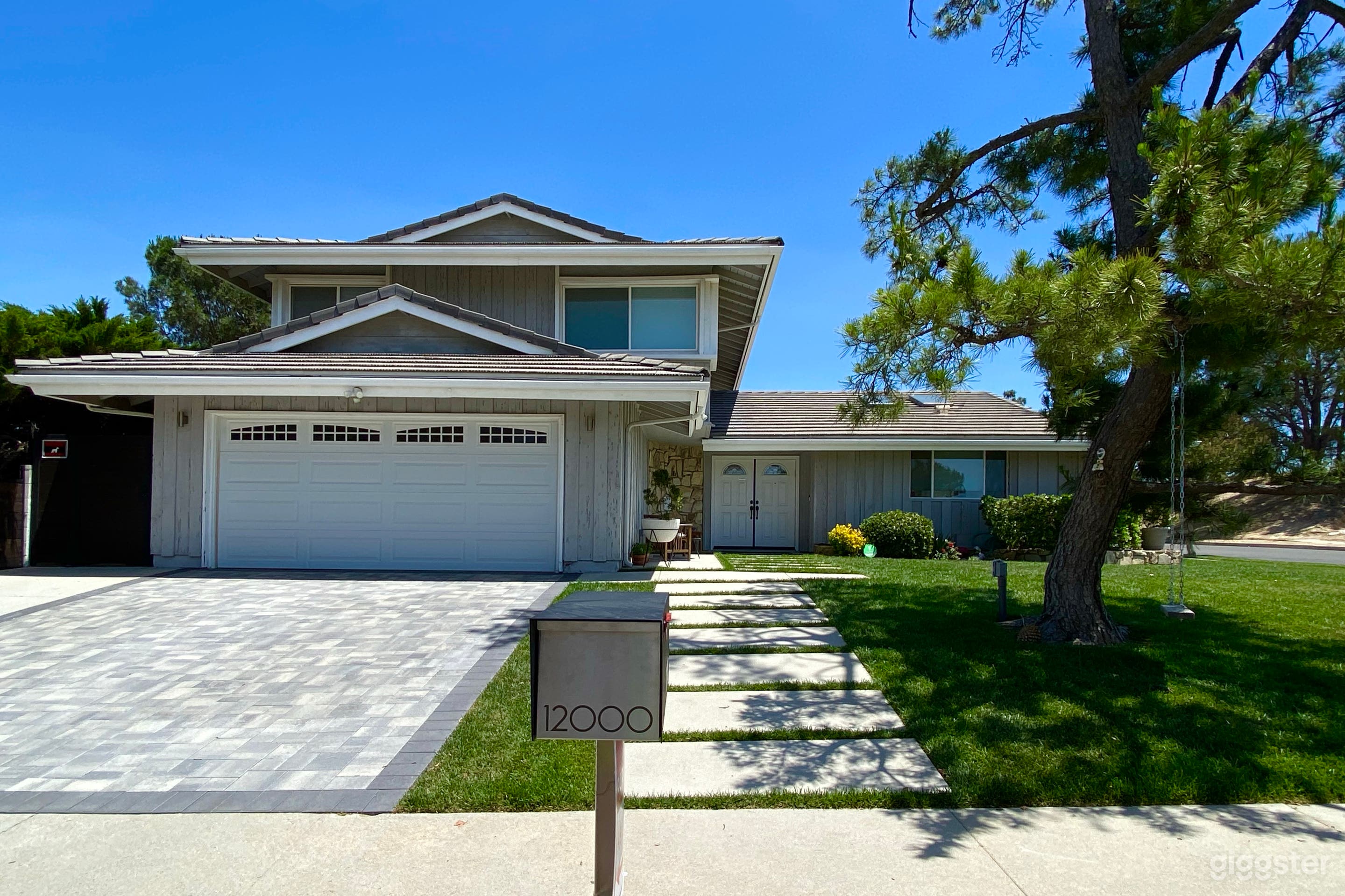 Porter Ranch Home Photo 2