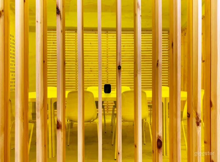  Yellow Conference Room in Downtown Atlanta 