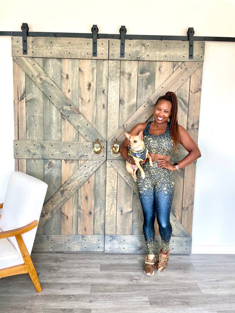  Beautiful Doors to the Studio 