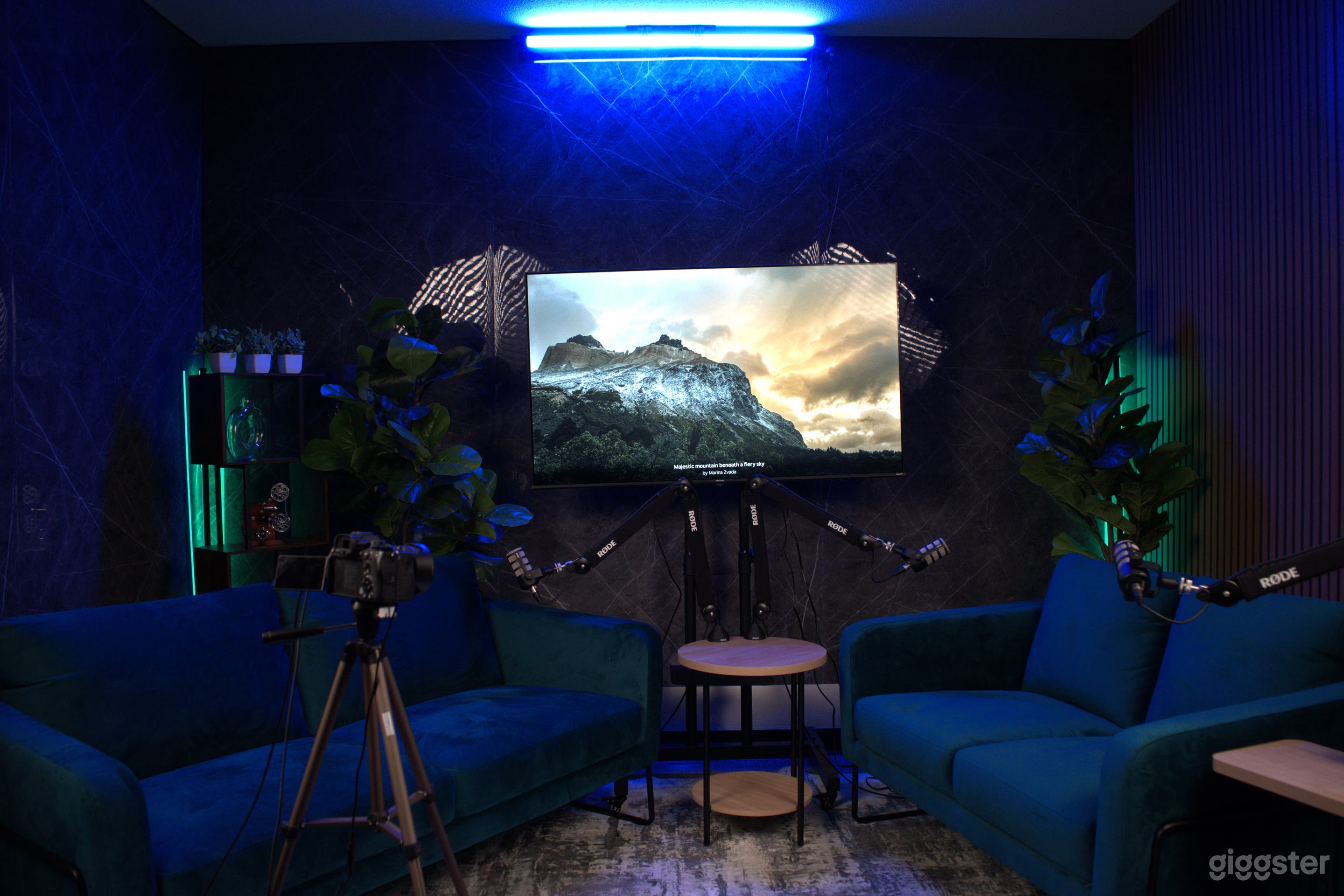 A Creator Paradise - Podcasting / Events / Streaming Photo 1