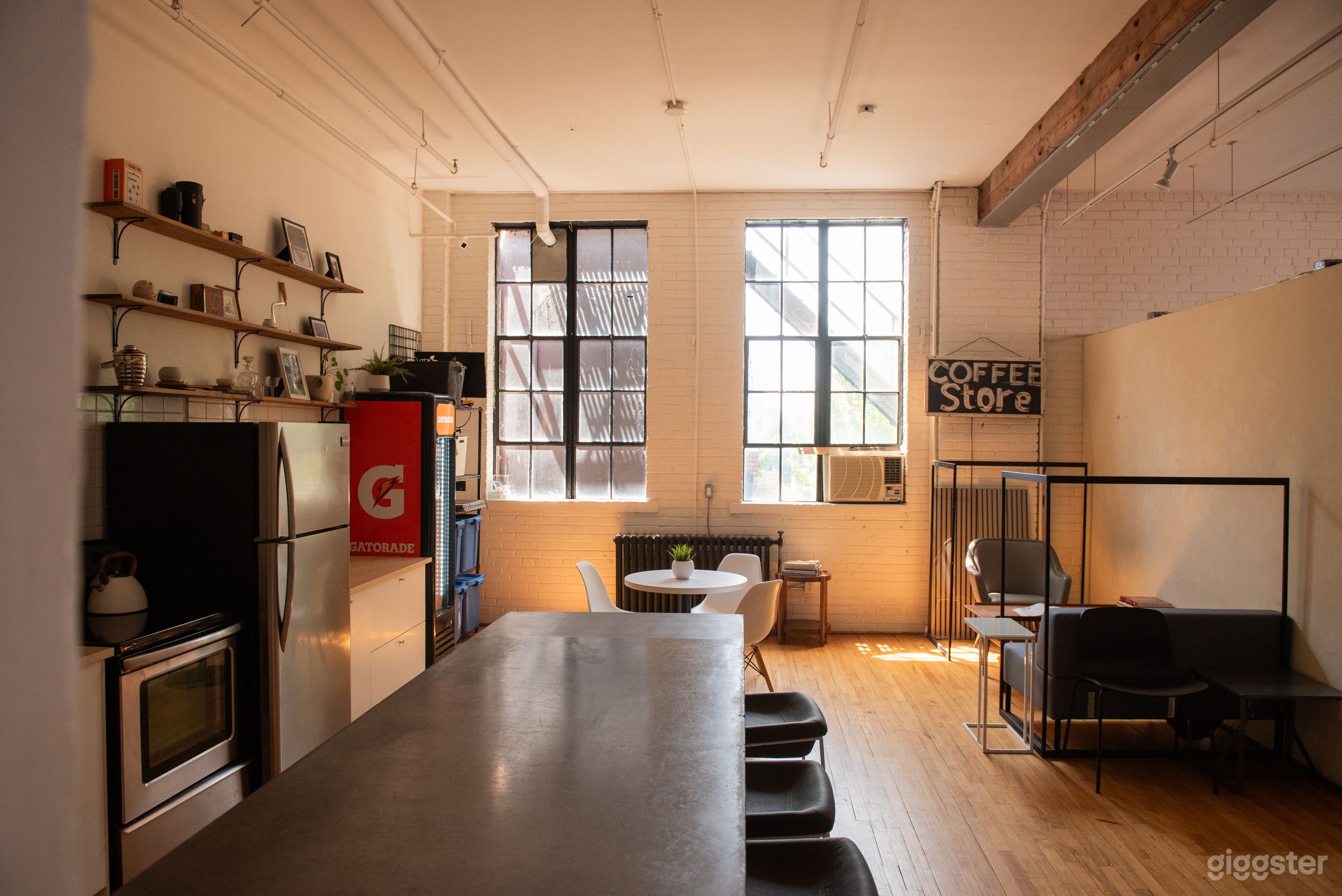 NYC Style Loft Studio Downtown Photo 3