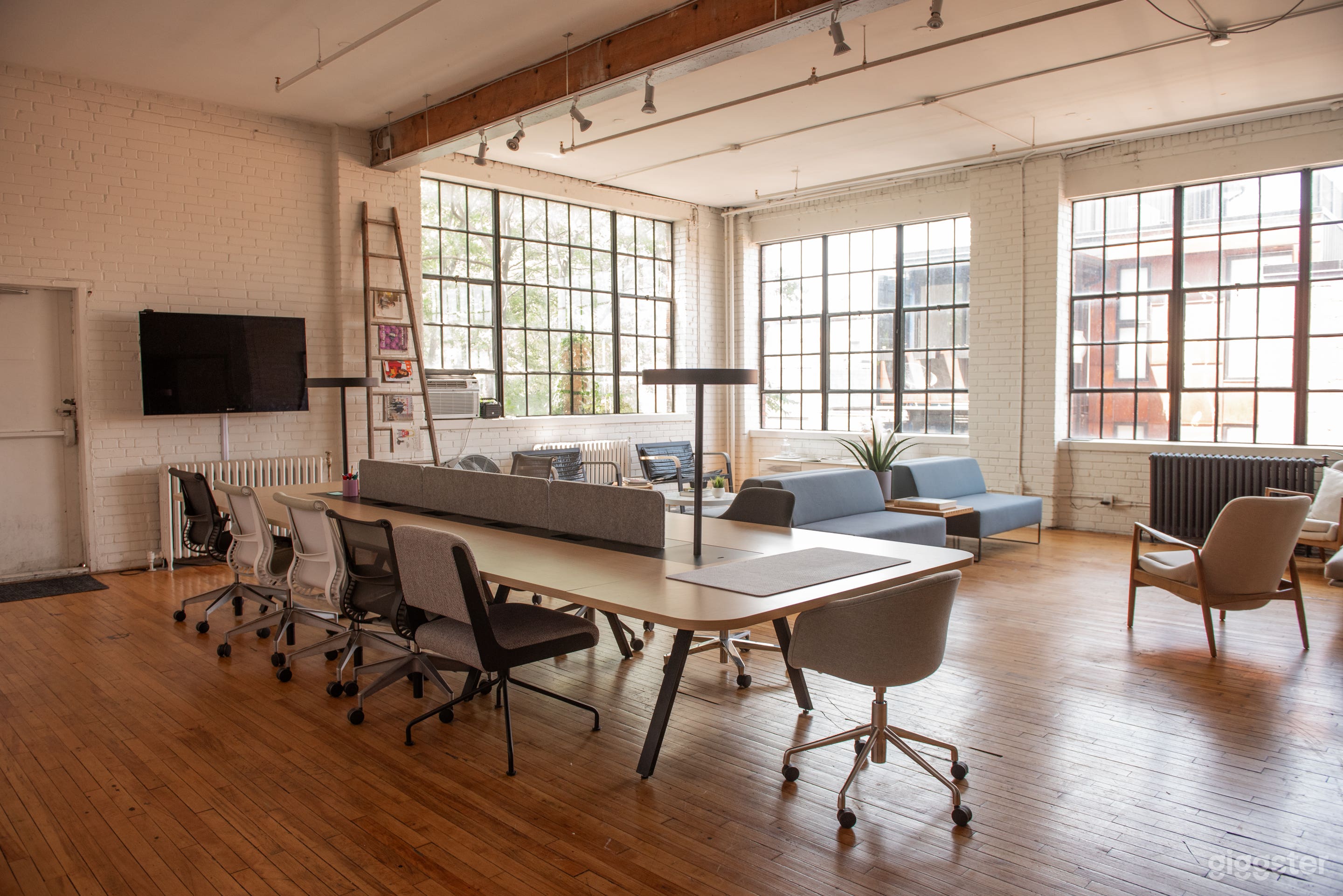 NYC Style Loft Studio Downtown Photo 2