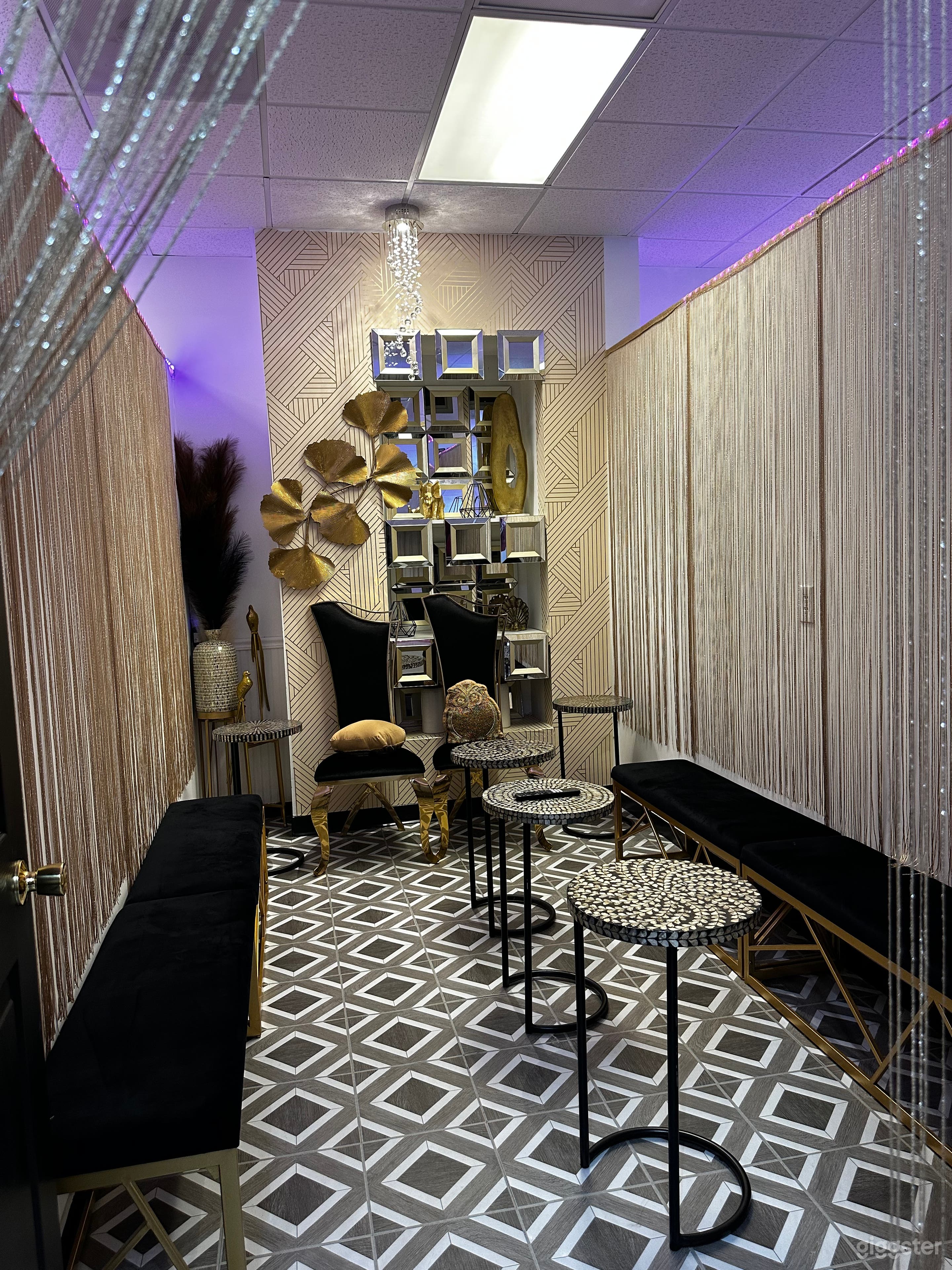 Side Suite available for rent