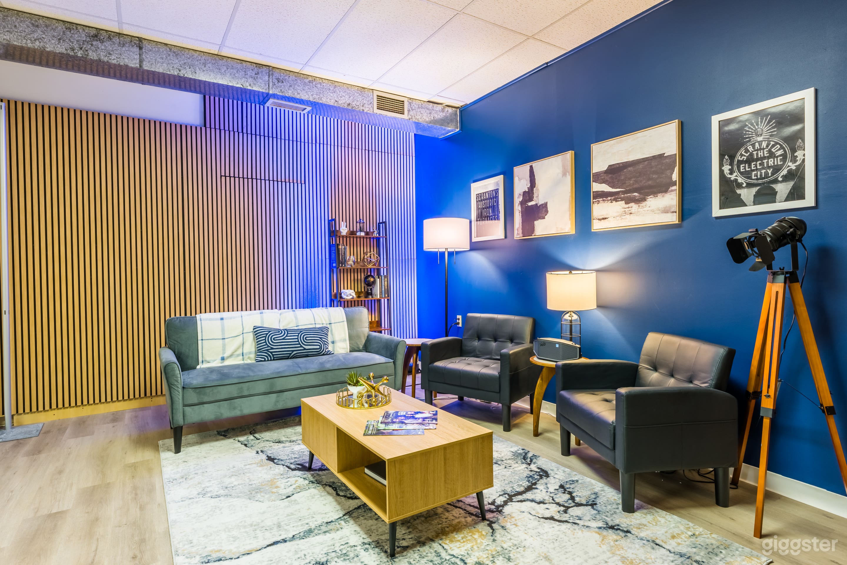 Private Creative Studio for Photoshoots, Small Videos & Podc Photo 2