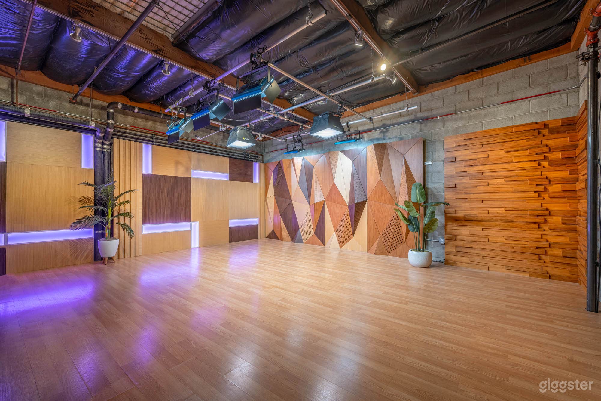 Mezzanine Open Space