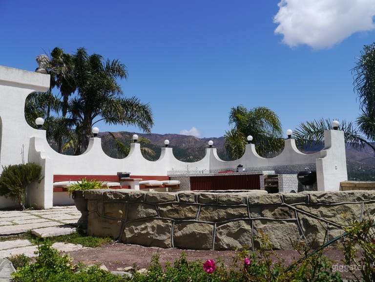  Stunning Unique Villa Top Santa Barbara Riviera  