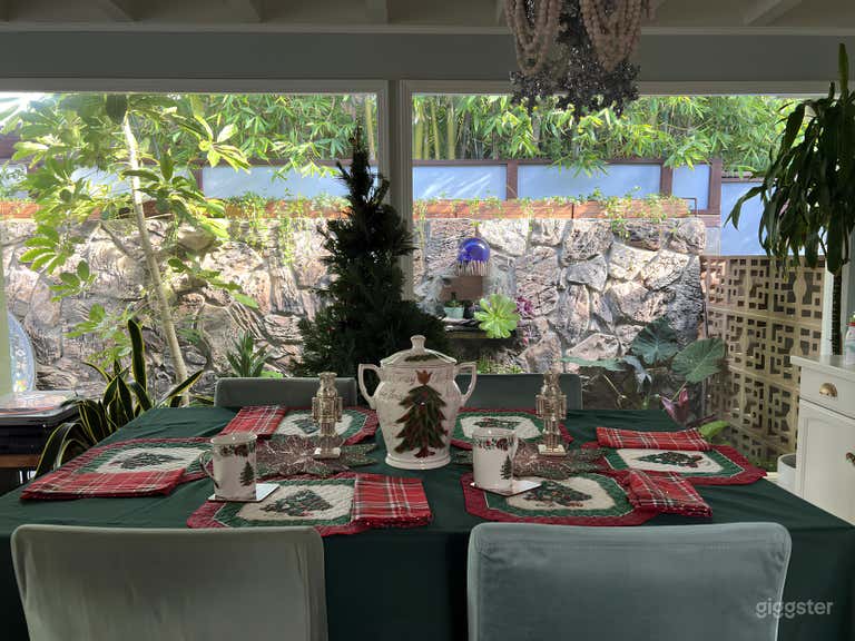  Sunset Cliffs Tropical Casa 