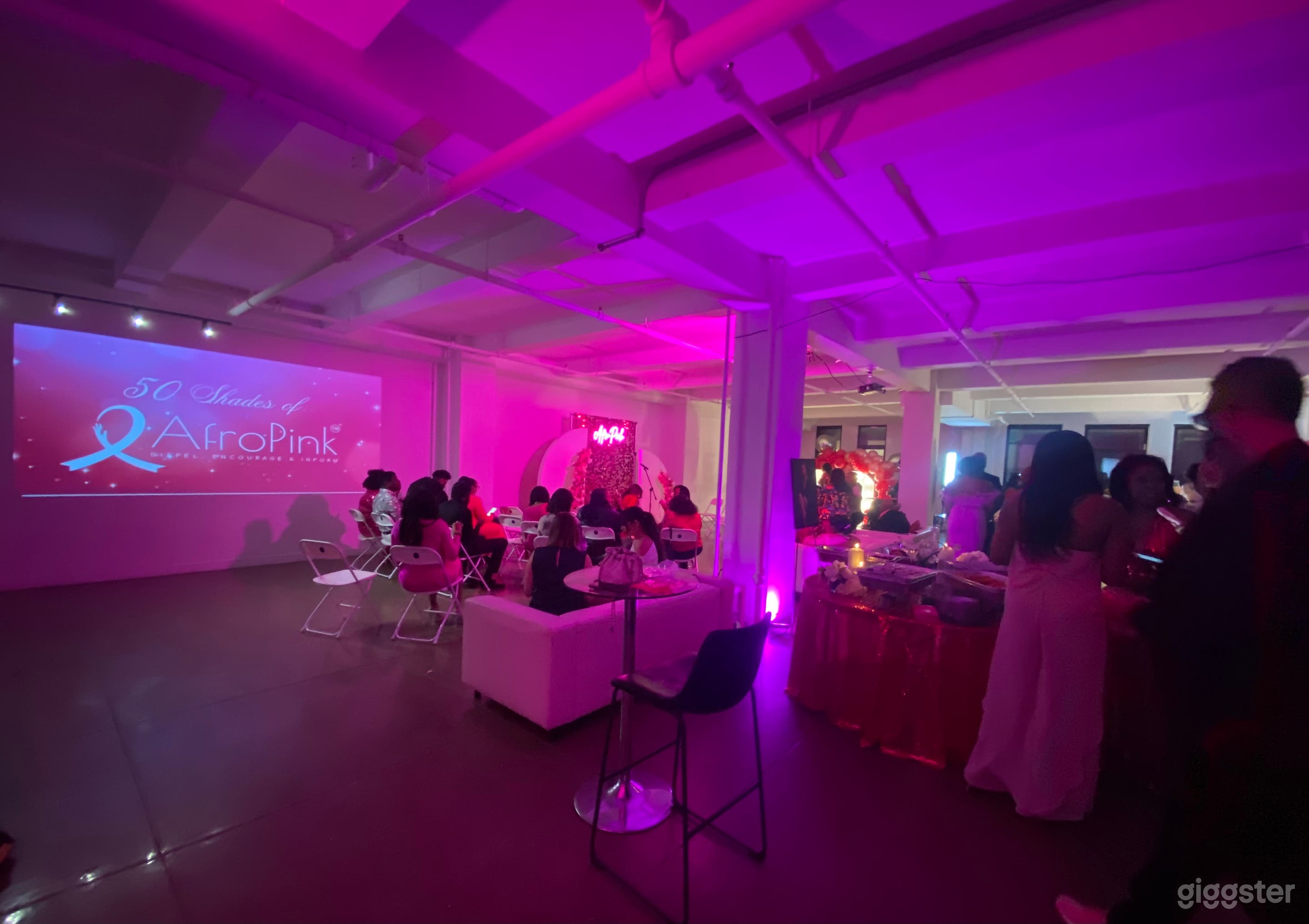 CINEPLAY -The Club Photo 4