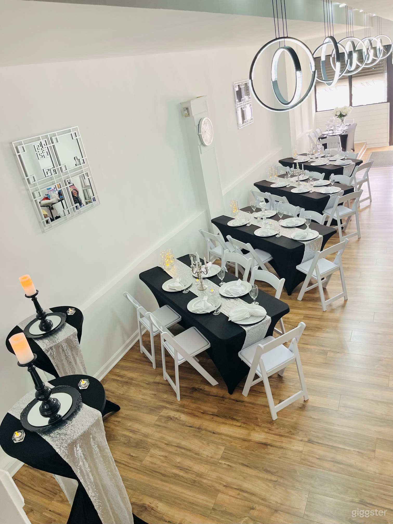 Modern space with an intimate atmosphere  Photo 2