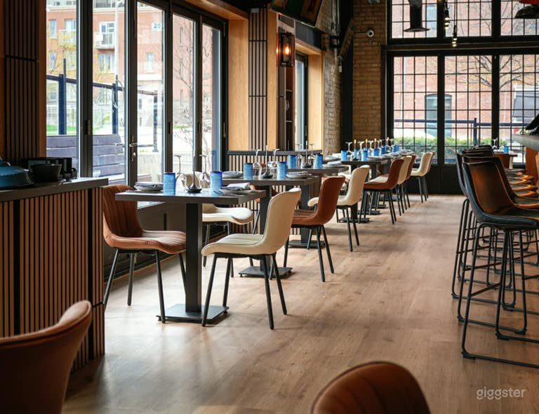  Cozy Neighborhood Bistro 