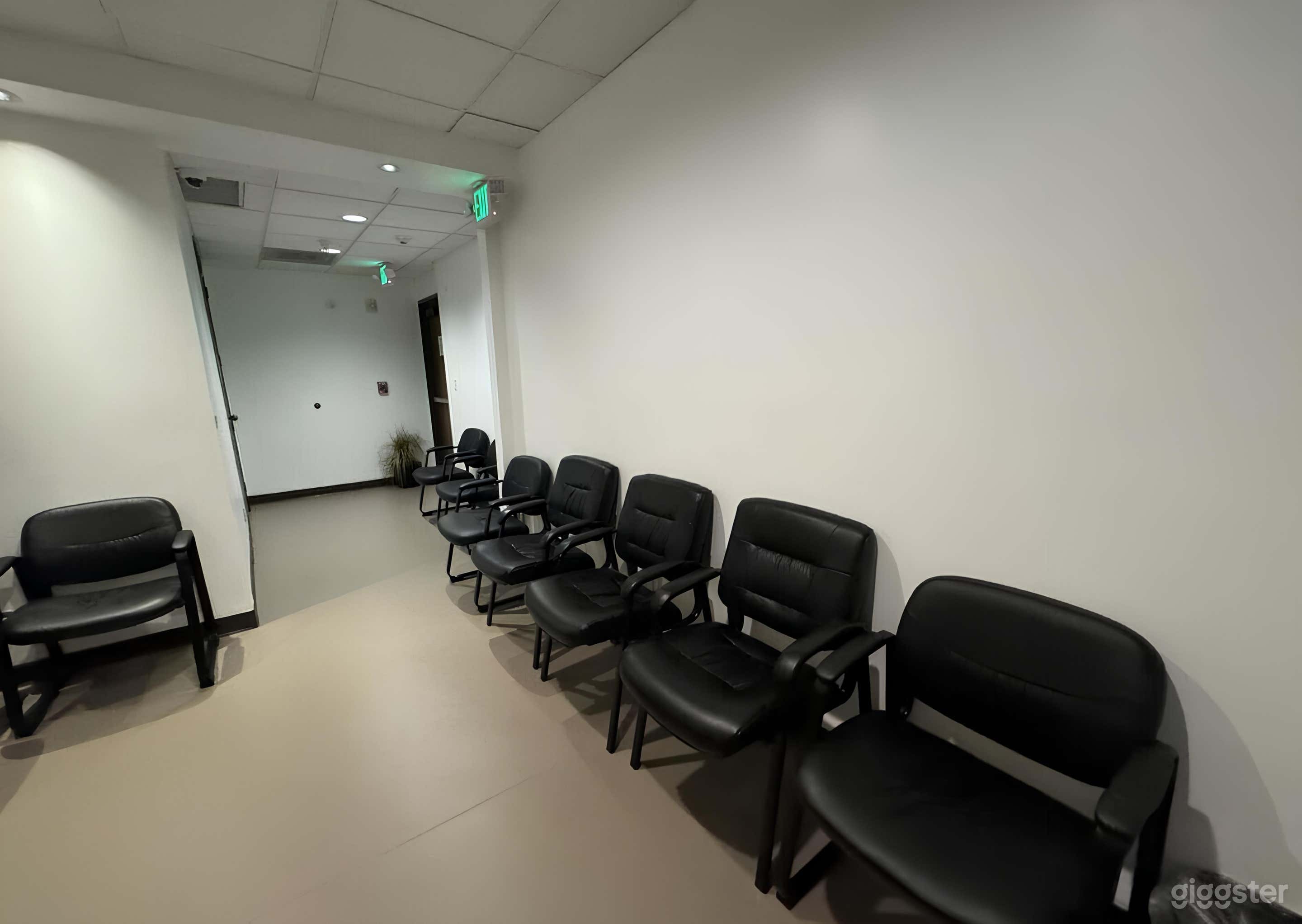 Hospital Visitor's Waiting Area Photo 2