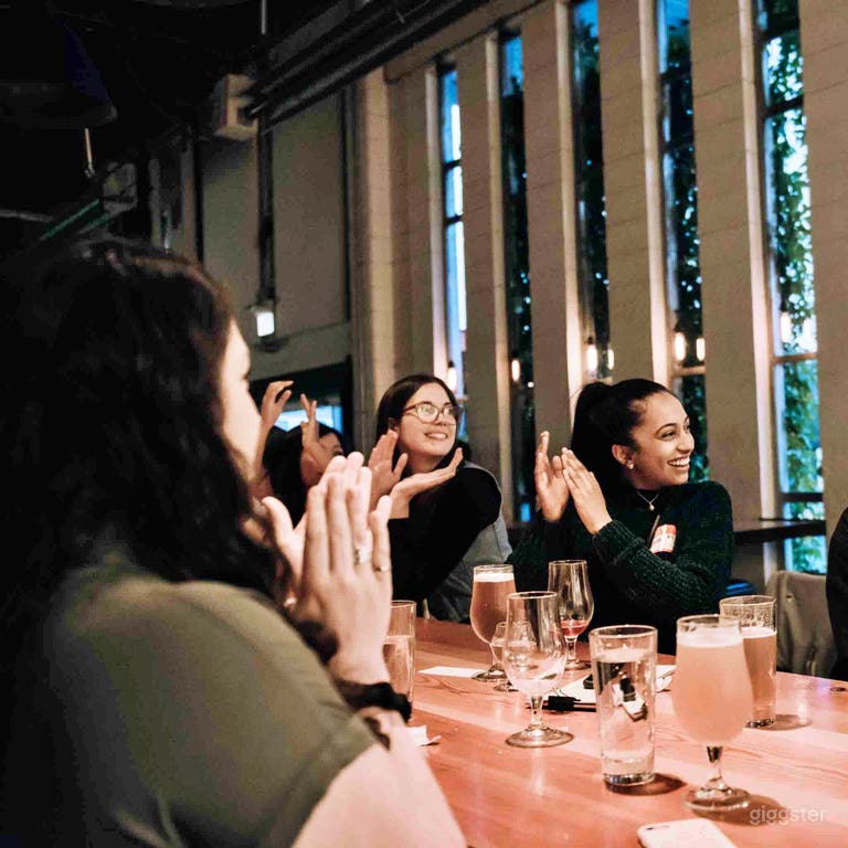  Sala de eventos privada en cervecería tradicional 
