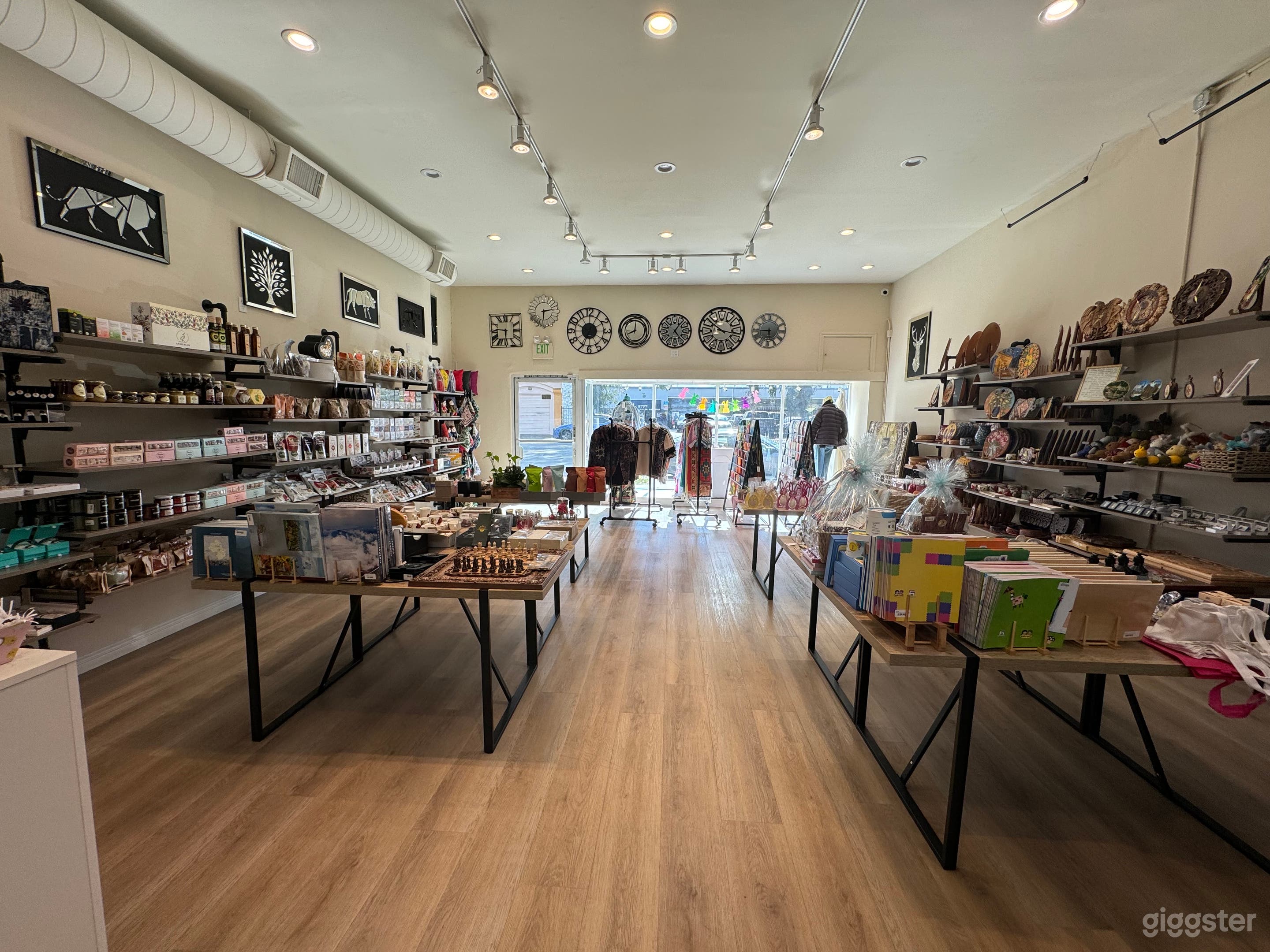 Beautiful boutique Photo 1