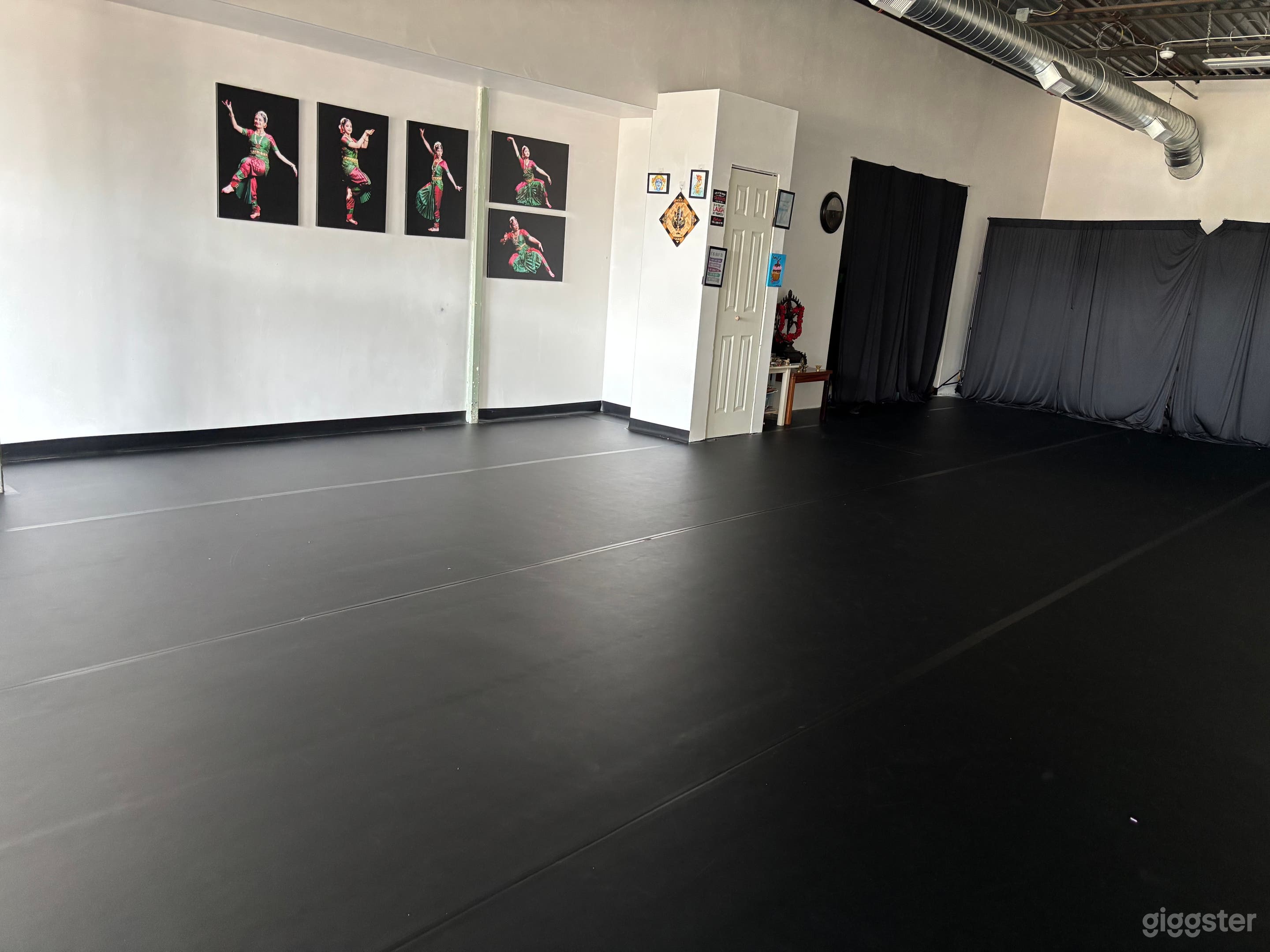 Elegant Dance & Creative Studio Space in North Attleboro Photo 4