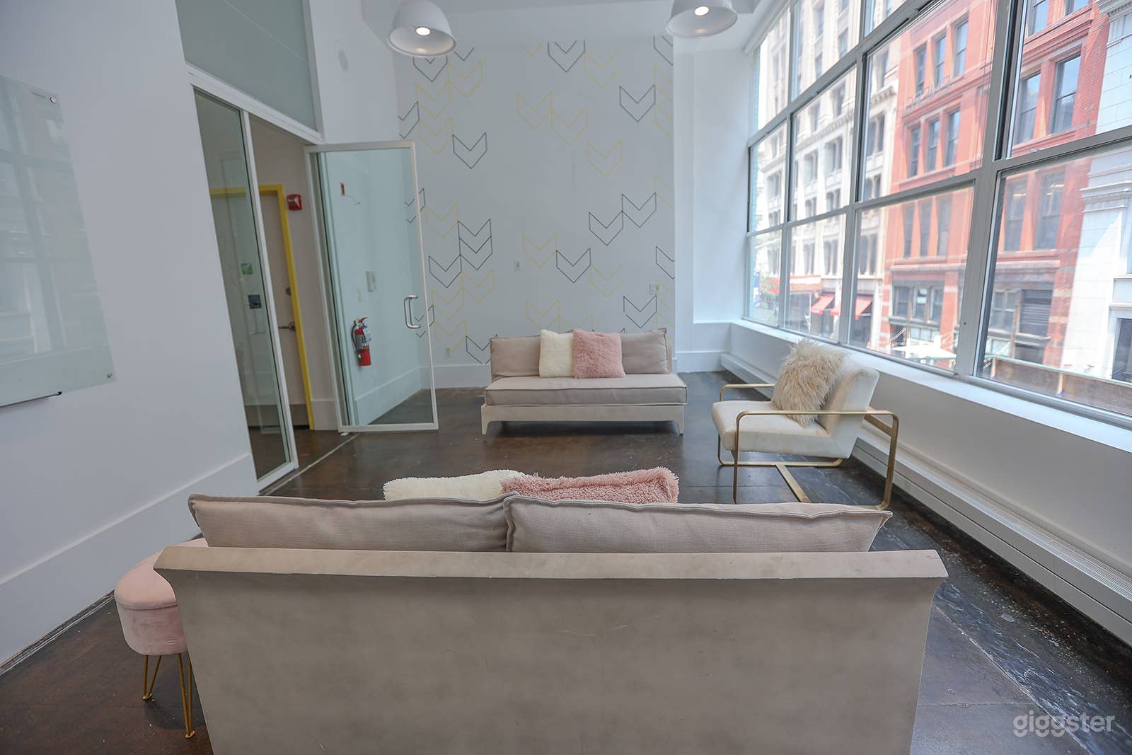 Premier Pop Up and Event Space 5000 Sq ft  Photo 2