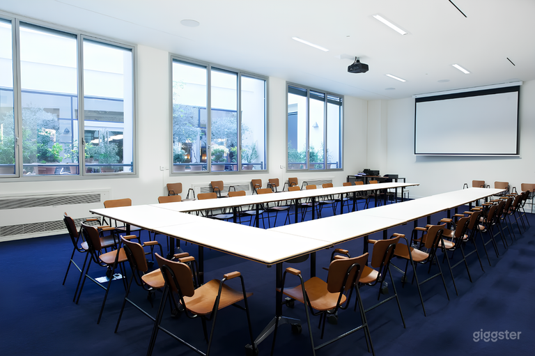  Bright Conference Room with Terrace View 
