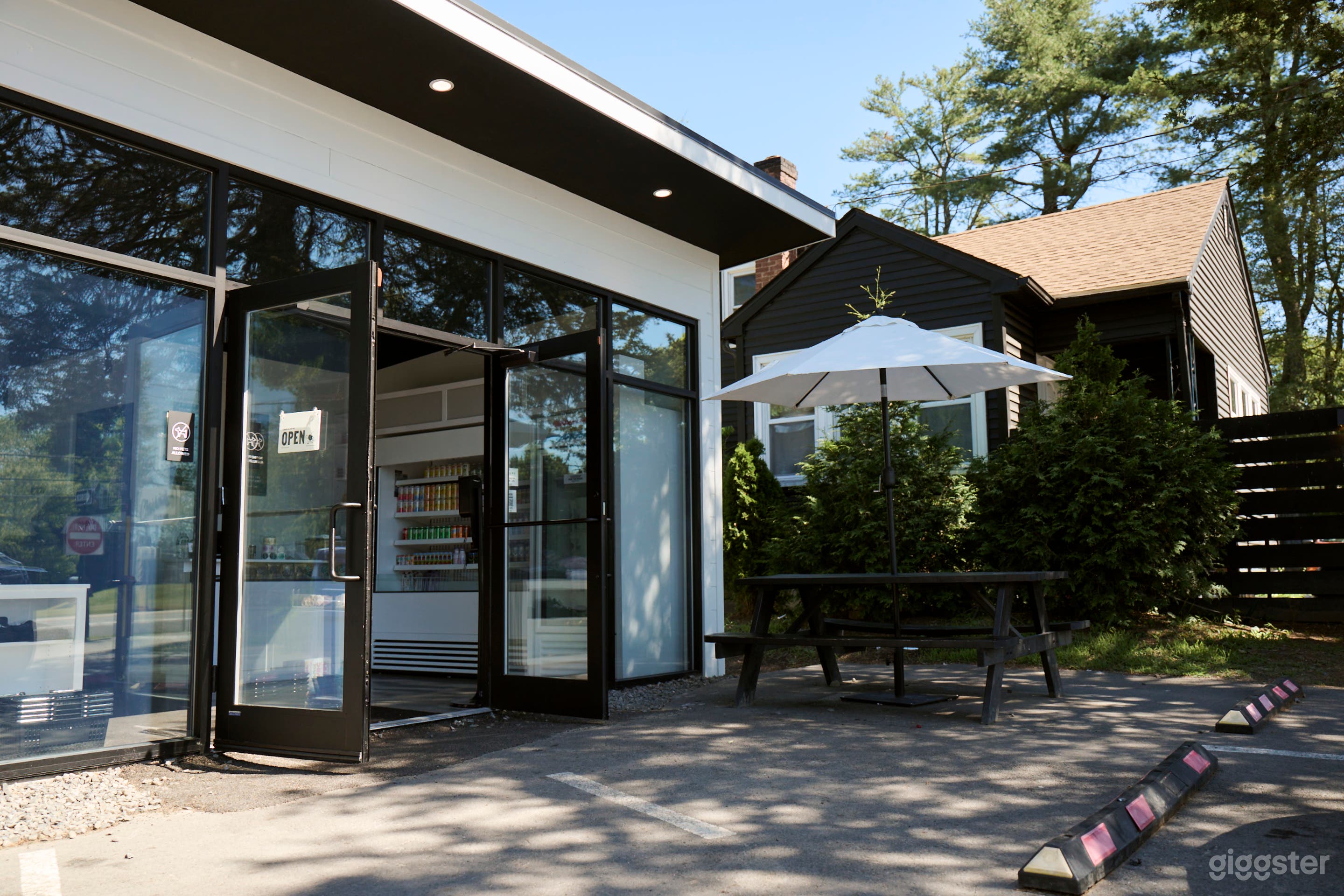 Cherries General - Exterior