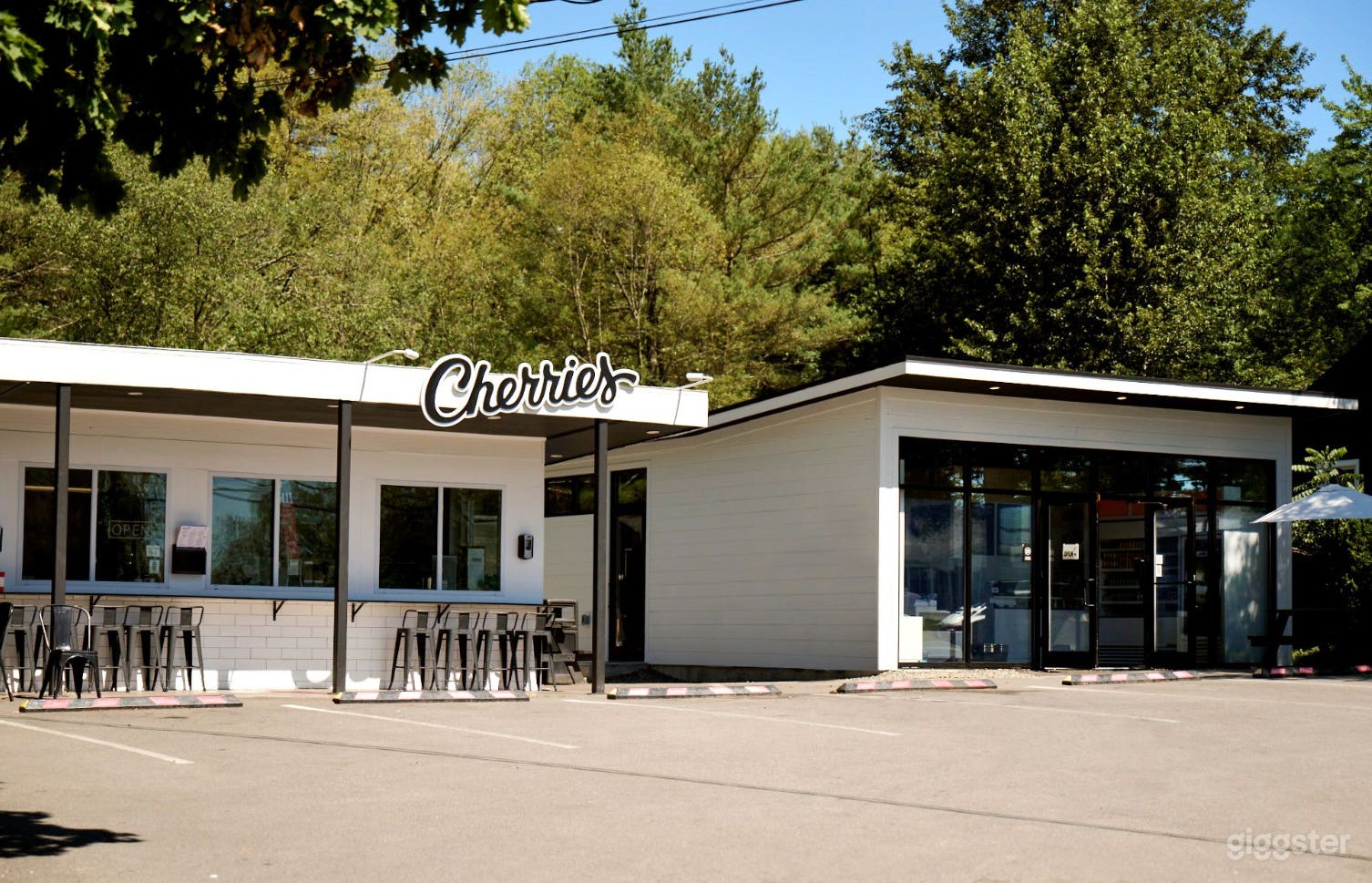 Cherries Roadside and General - Exterior