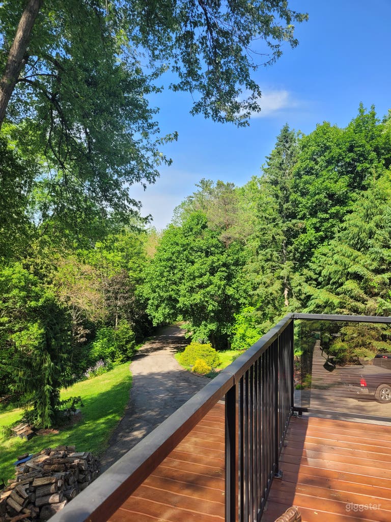  Apartamento privado ubicado en 2 acres aislados de bosque frondoso, 