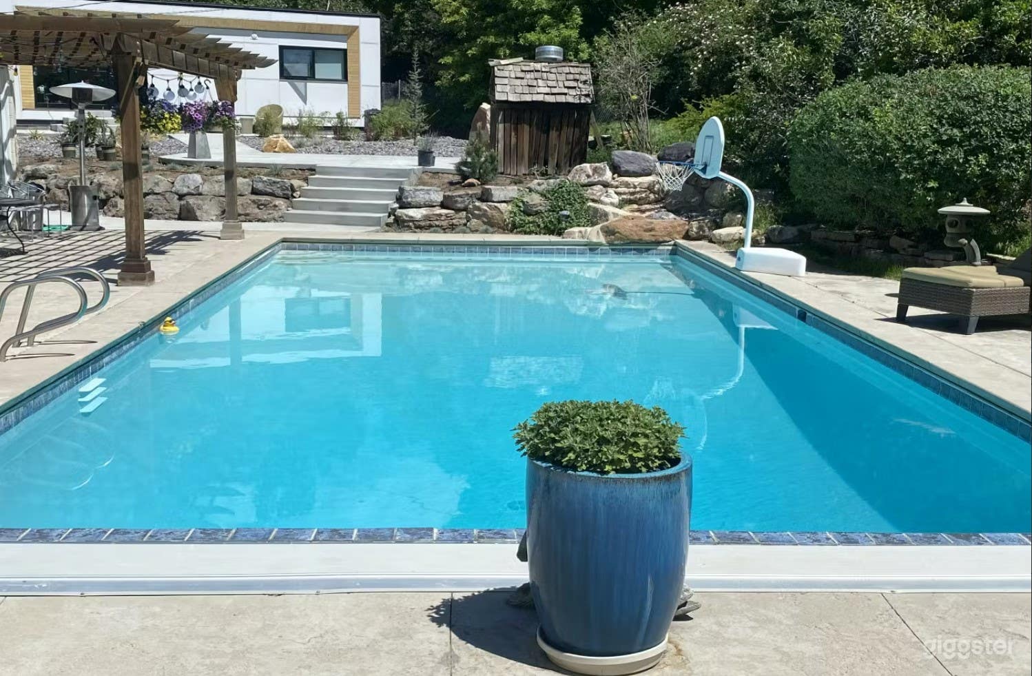 Fantastic Pool on the East Bench Photo 2