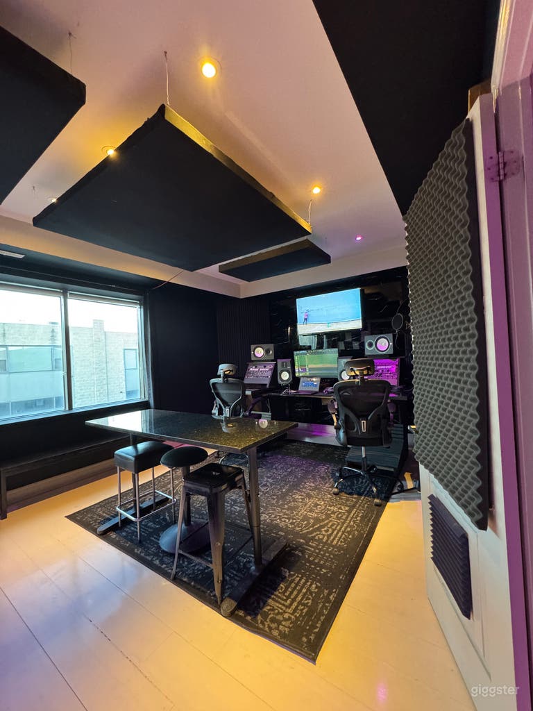  Estudio de medios mixtos junto al lago 