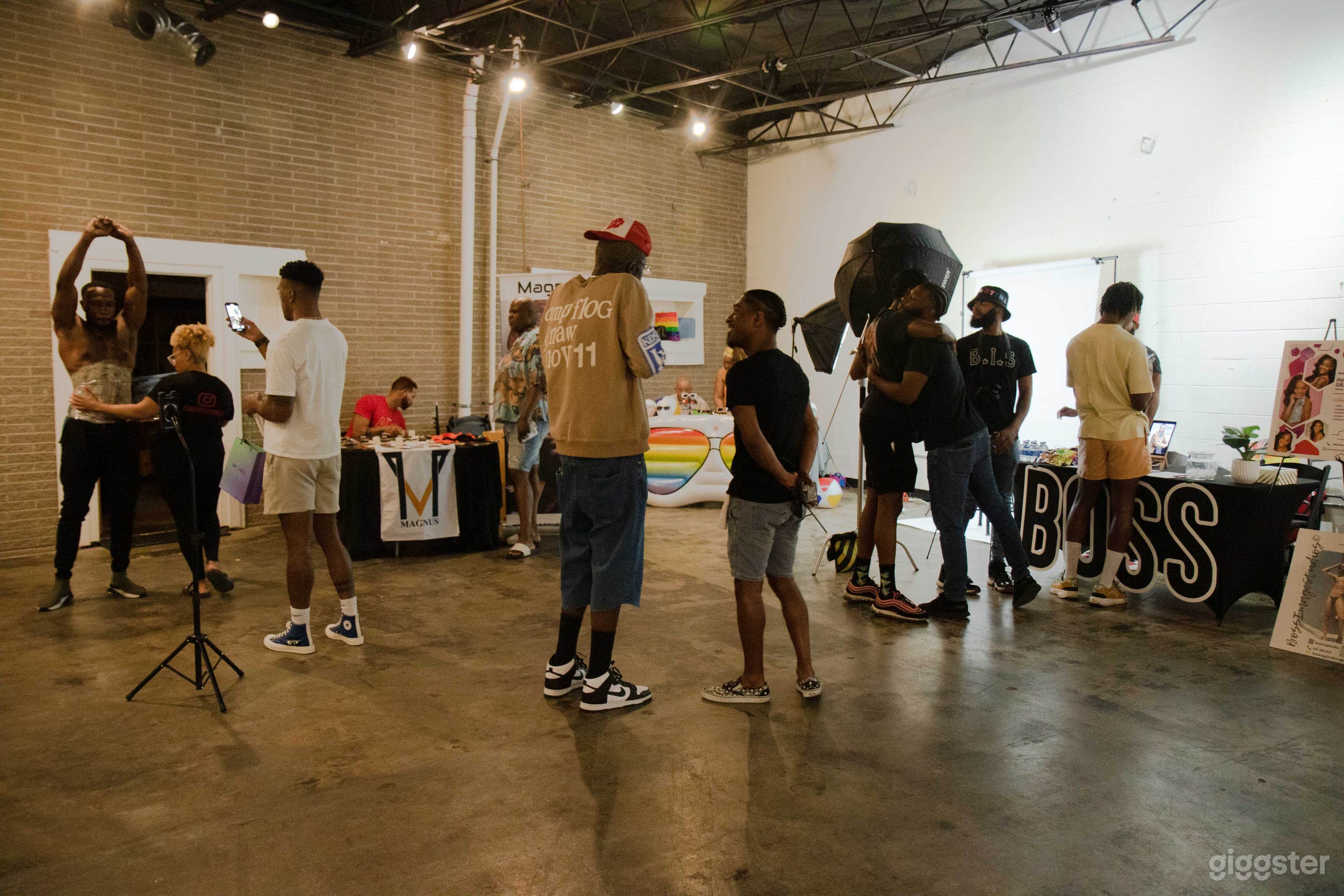 The Warehouse  Photo 4