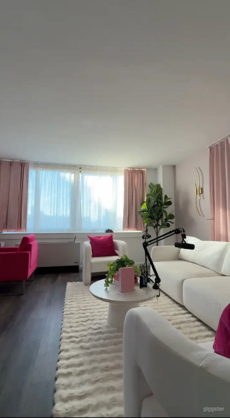 Podcast Studio Photo 3