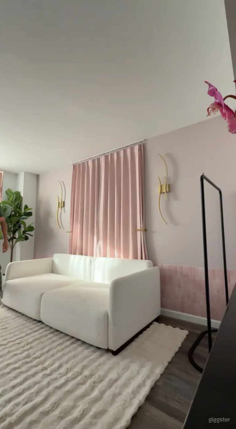 Podcast Studio Photo 2