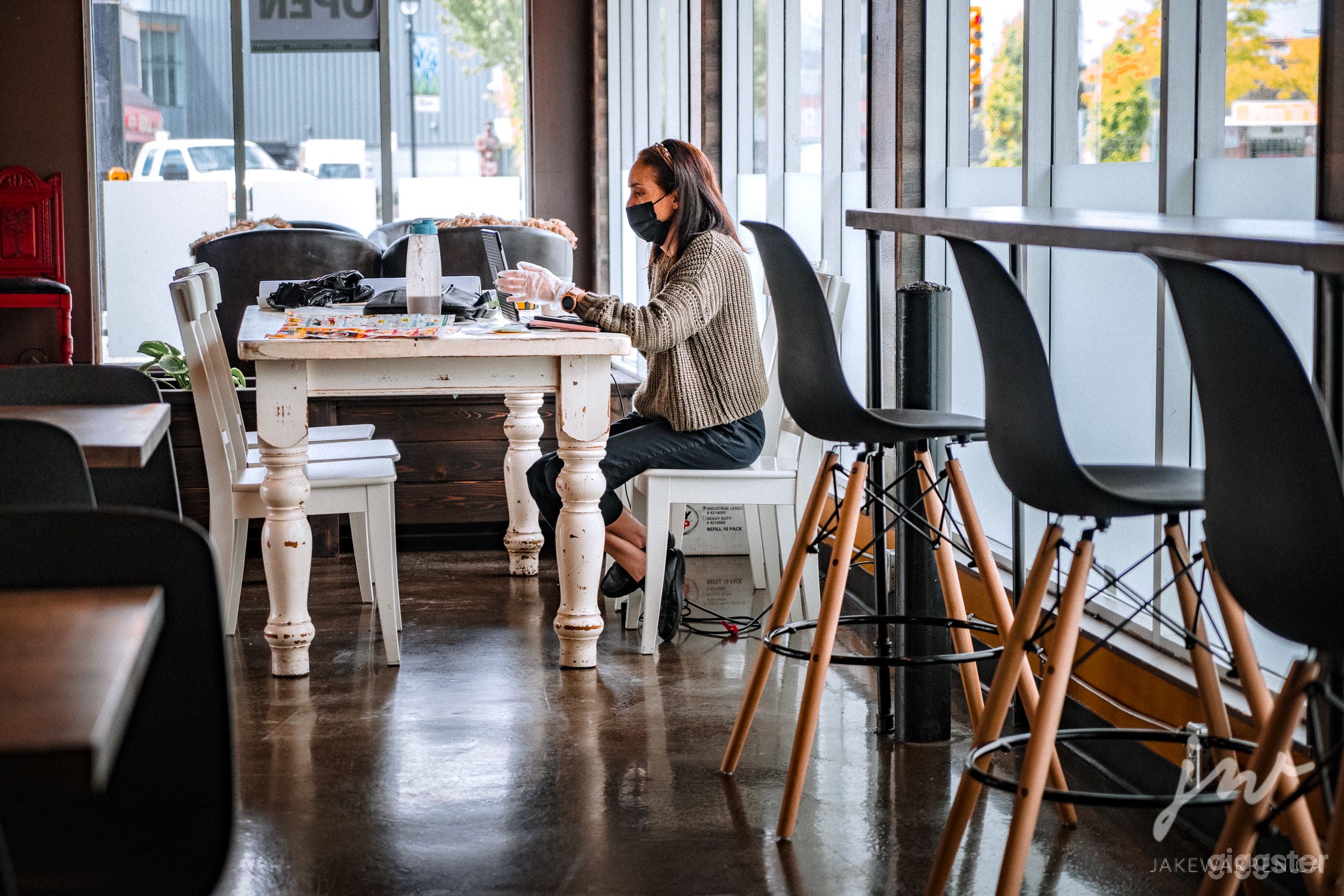 Open Dining Area In Downtown Langley Photo 4