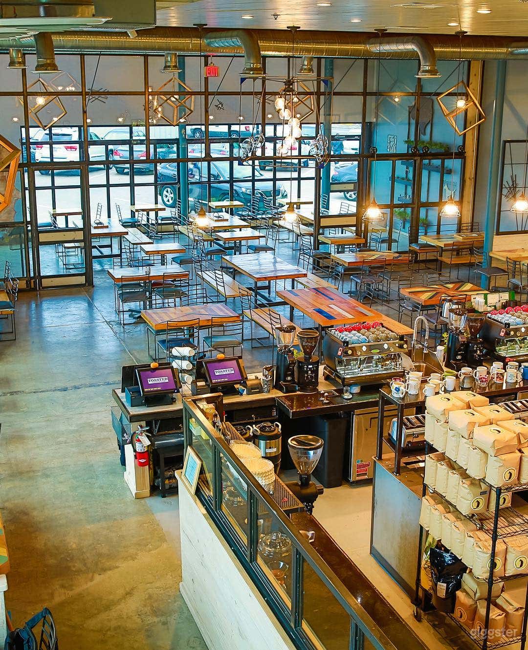 Pet-Friendly Indoor Patio in Dallas City Photo 3