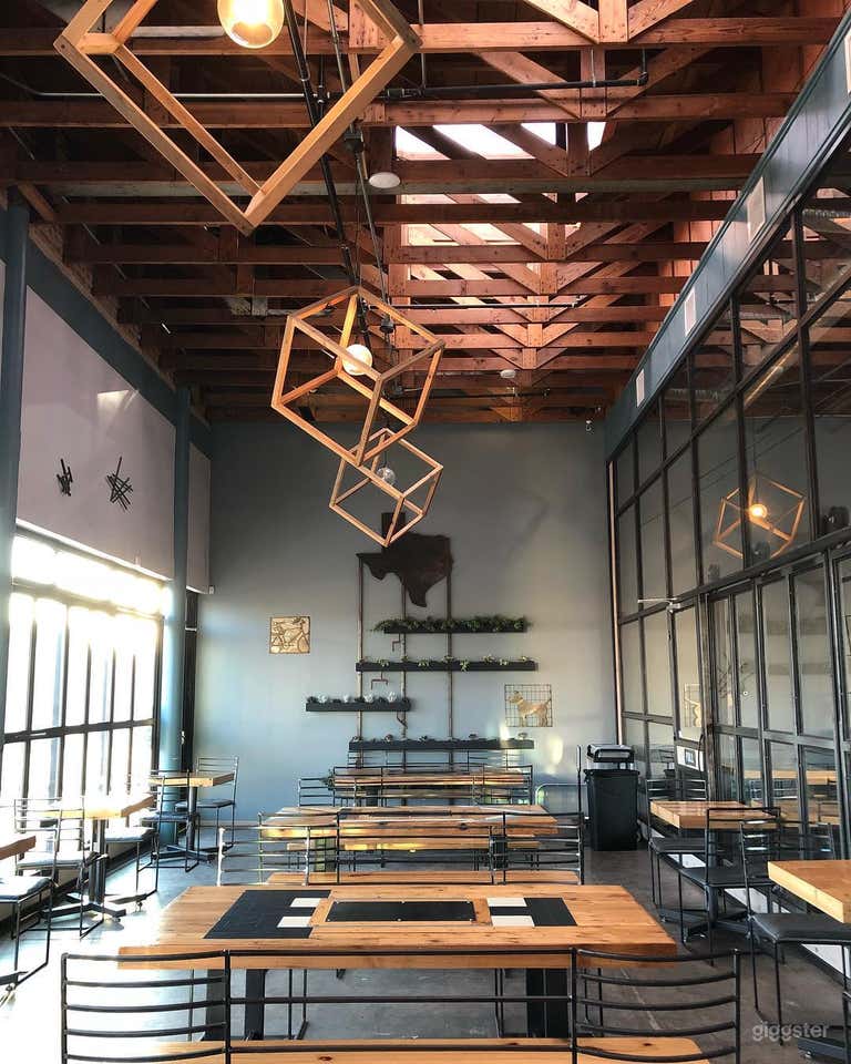  Pet-Friendly Indoor Patio in Dallas City 