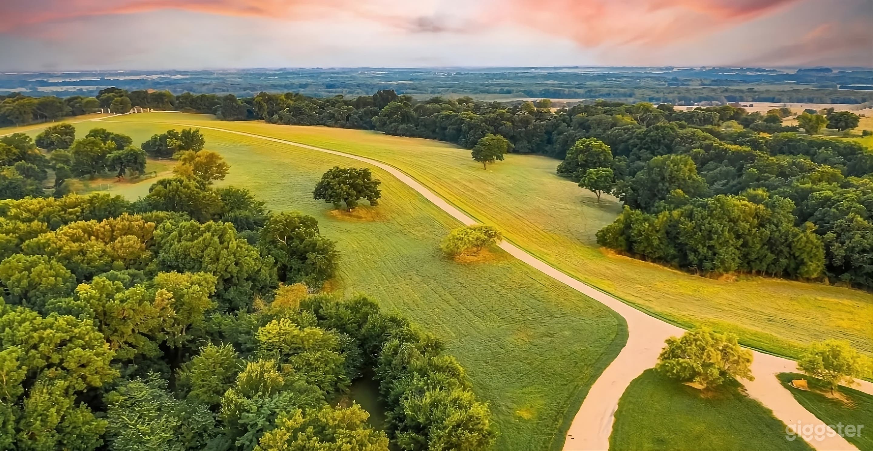Private Estate Backyard with Pool and Wildlife Photo 3
