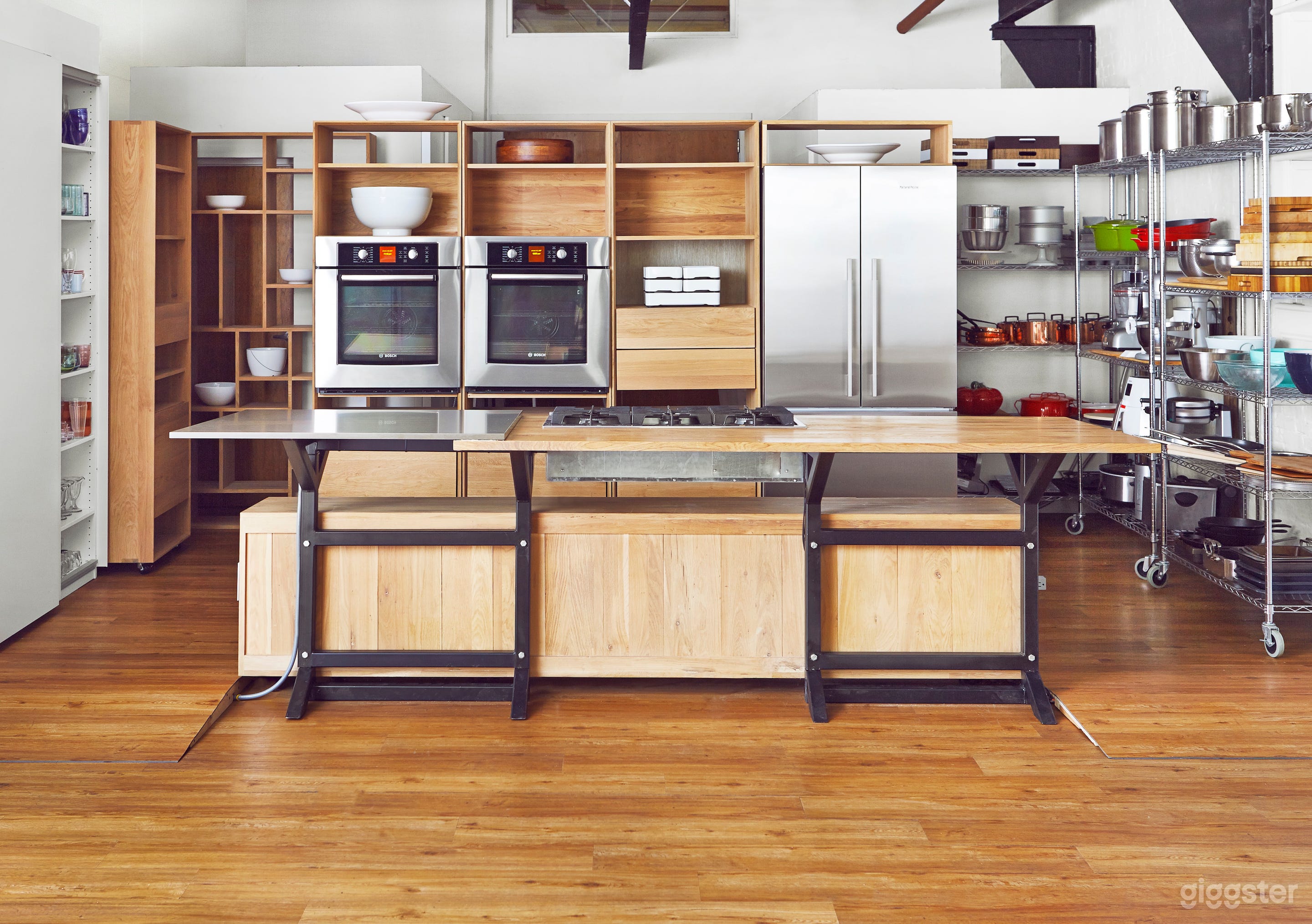 Spacious Modular Kitchen Studio Photo 1