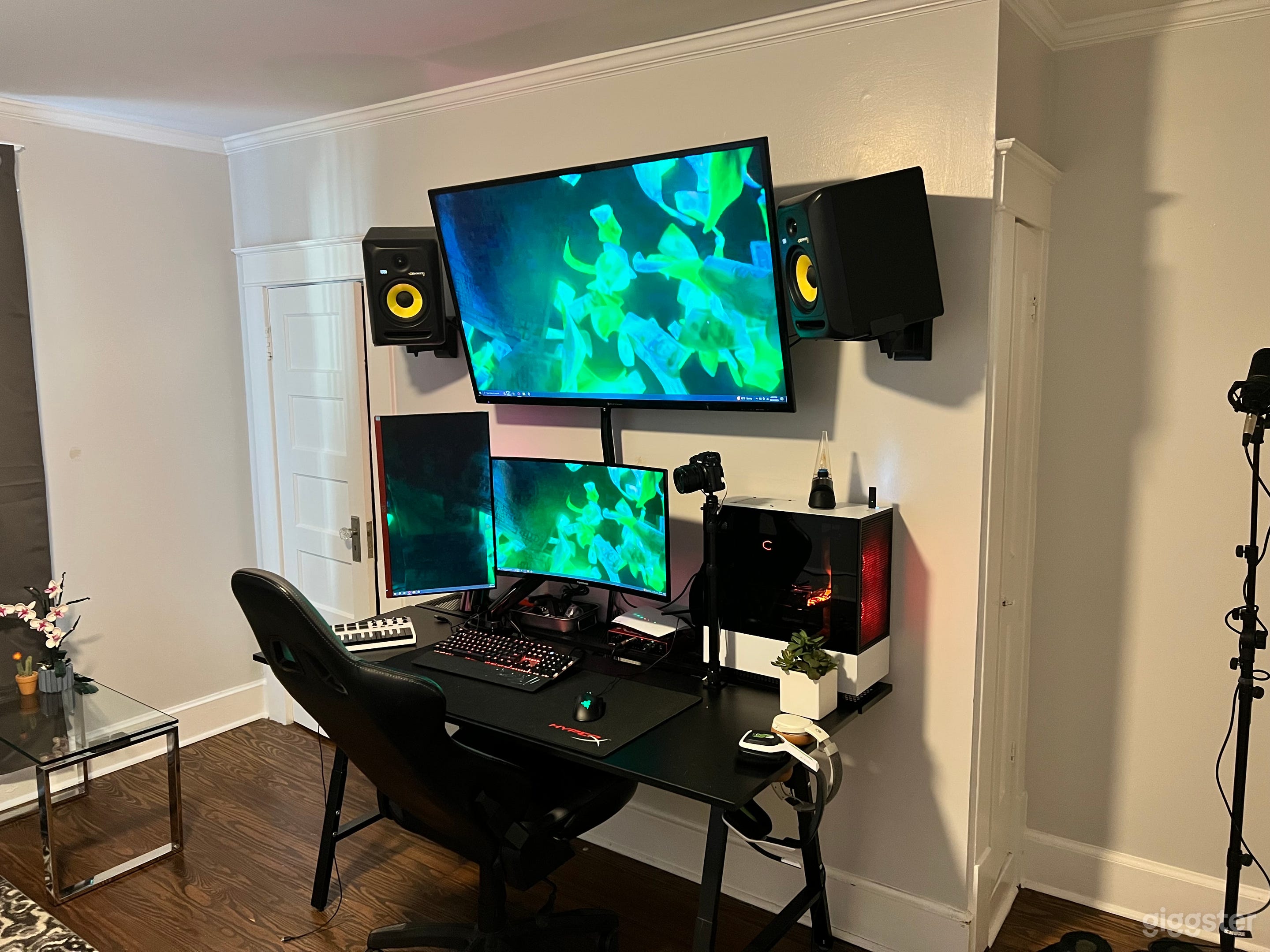 Industry Standard Home Studio Photo 1