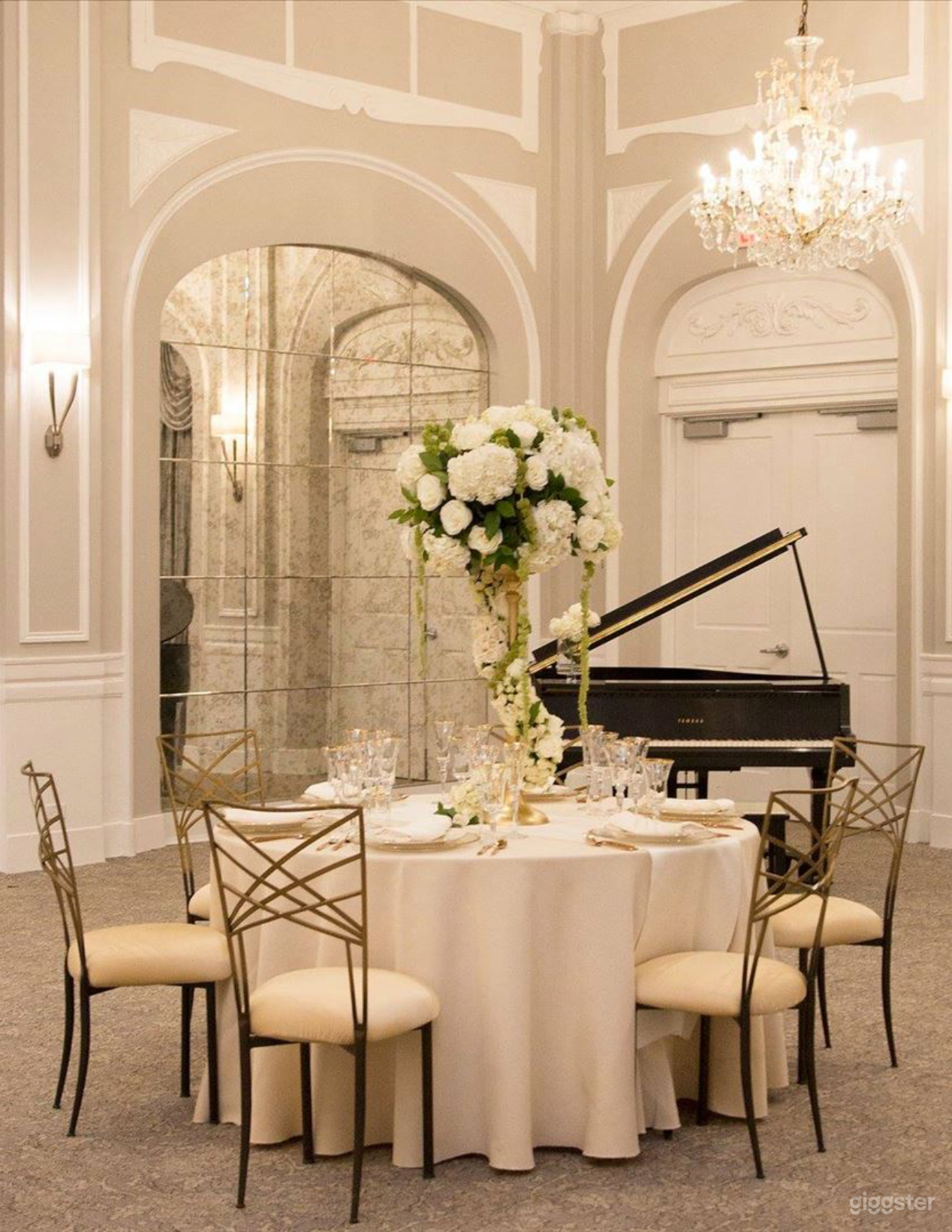 Enchanting Crystal Ballroom in Evanston  Photo 3