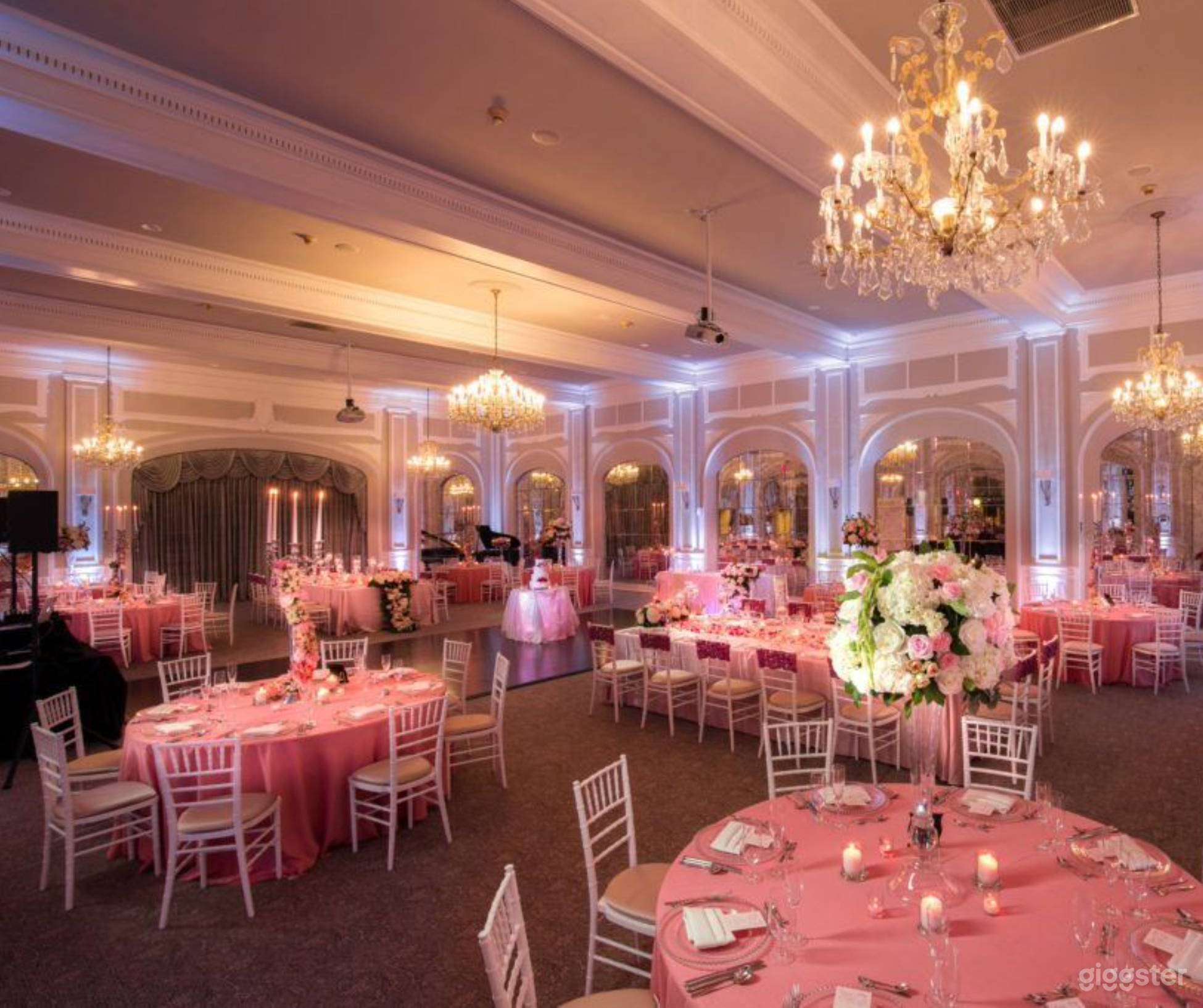 Enchanting Crystal Ballroom in Evanston  Photo 1