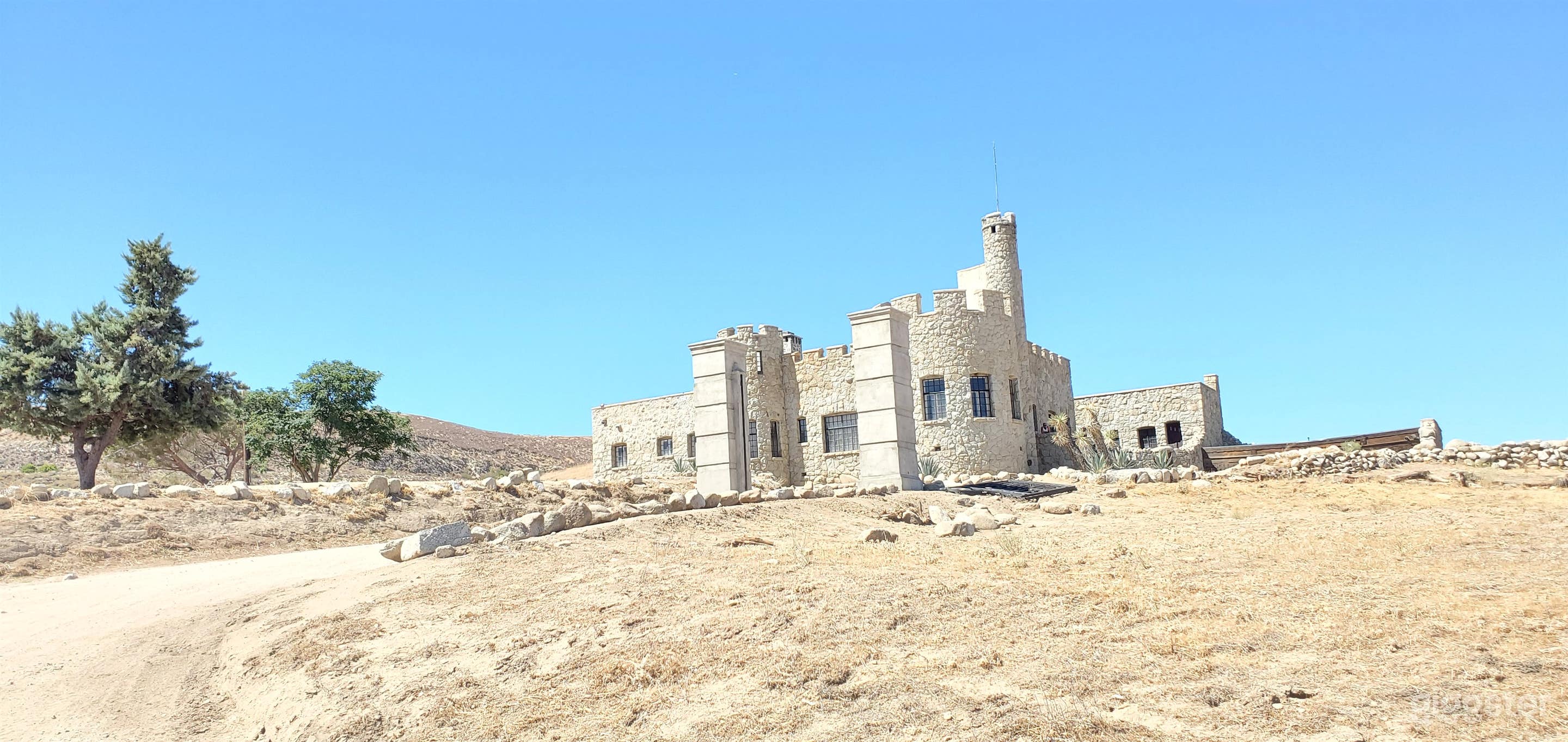 Historic NIA Castle Film Set Photo 2