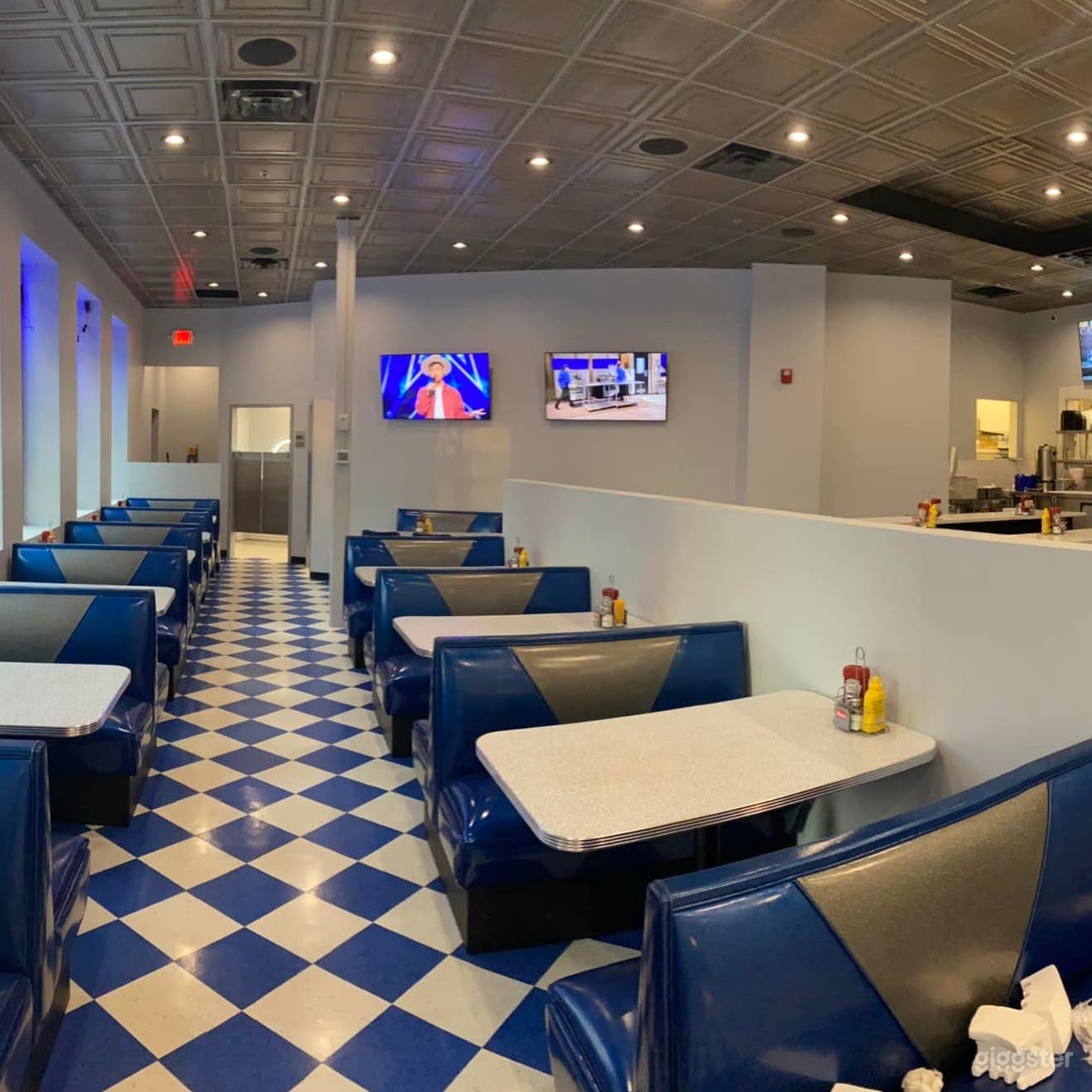 Unique Diner and Cabaret Photo 2